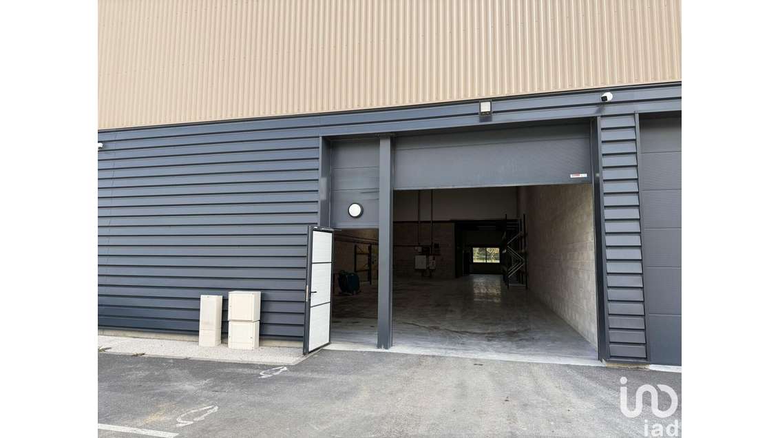 Local commercial à Moissy-Cramayel