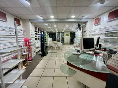 Location Locaux commerciaux - Boutiques à Avignon