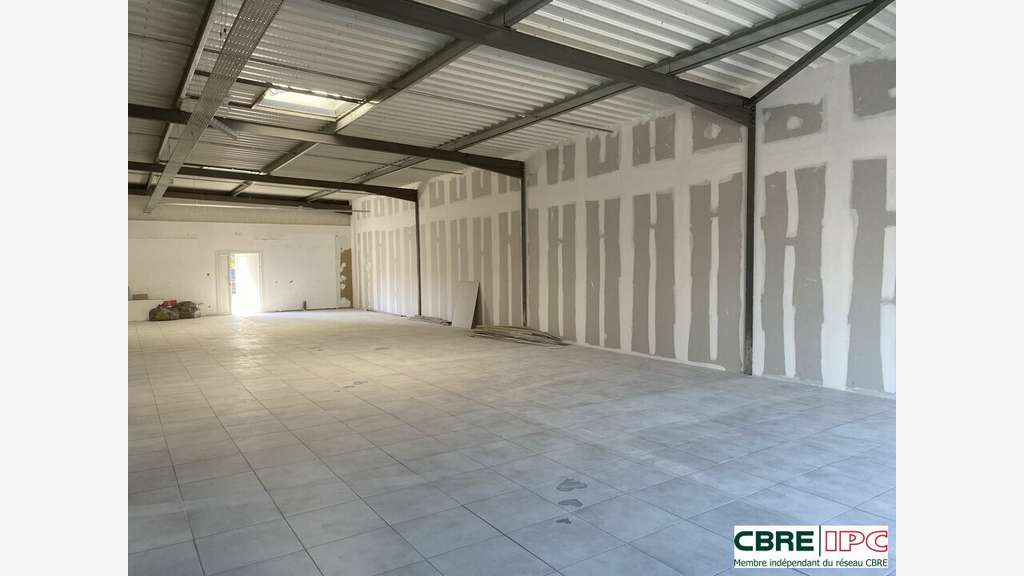 Location local commercial 172m² Mont-de-Marsan