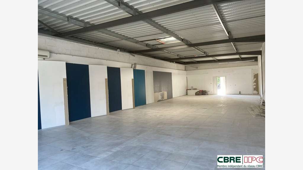 Location local commercial 172m² Mont-de-Marsan