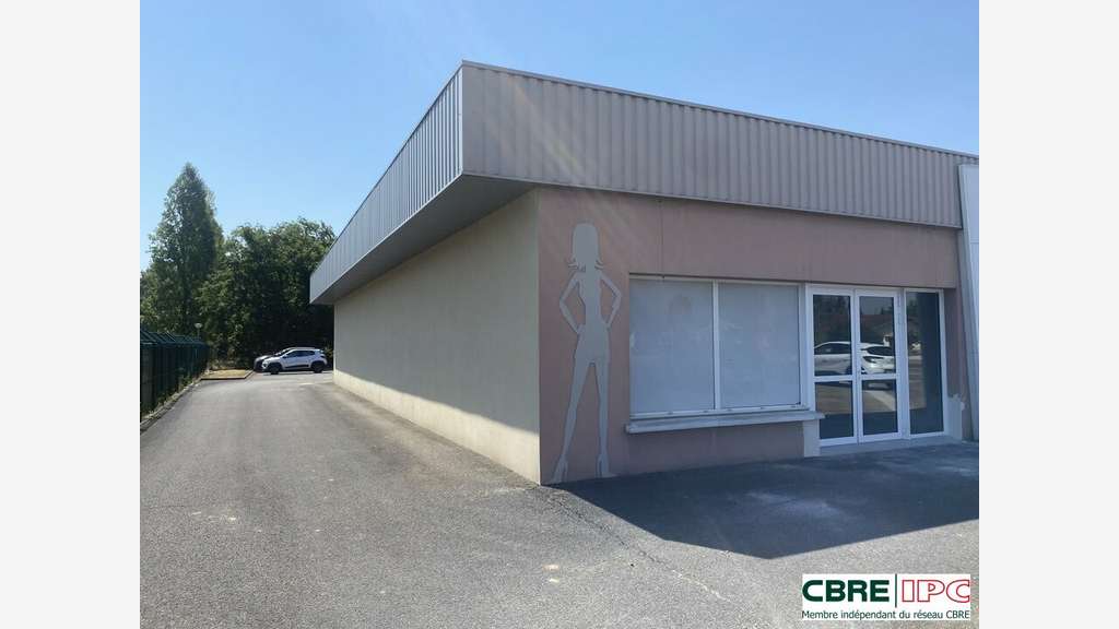 Location local commercial 172m² Mont-de-Marsan