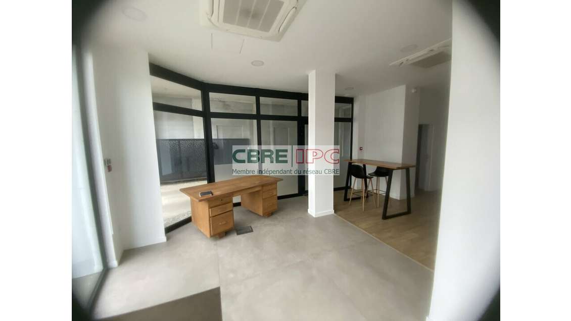 Location local commercial de 80m² à Mont de Marsan