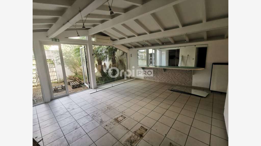 Local commercial de 119m² à louer à Mont de Marsan