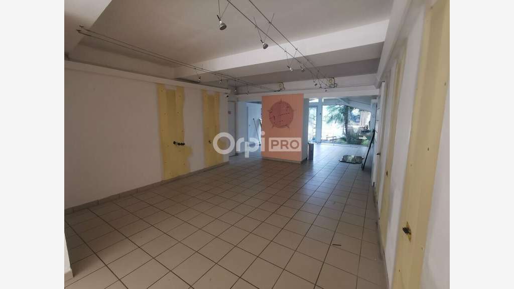 Local commercial de 119m² à louer à Mont de Marsan