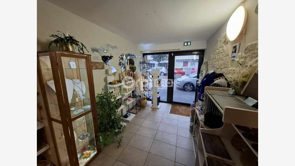 Location local commercial 60m² Mont-de-Marsan