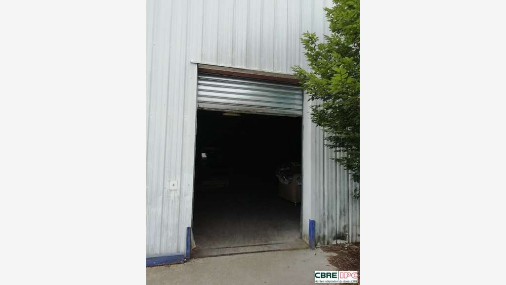 Location cellule 680m² à Mont-de-Marsan centre