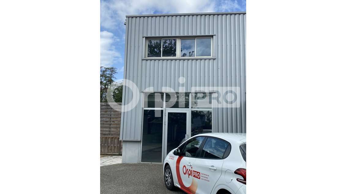 A louer local commercial 118m² Montauban Albasud