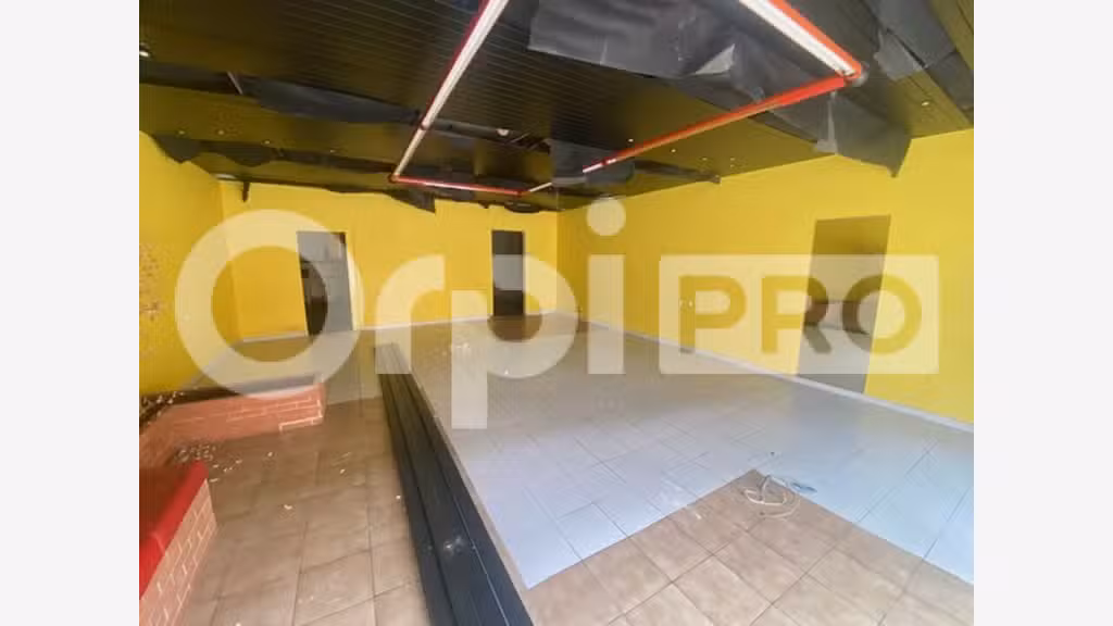 MONTAUBAN - LOCAL COMMERCIAL à louer