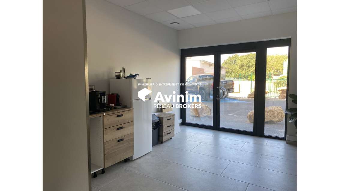 Local commercial neuf de 60 m² a Montauroux