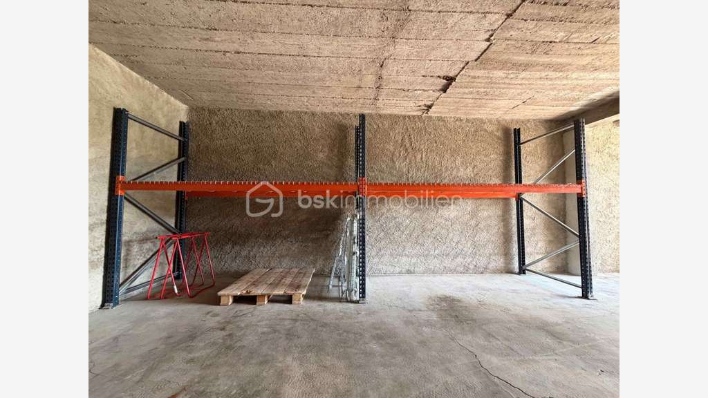 Loue local 118m² double accès idéal artisans 71