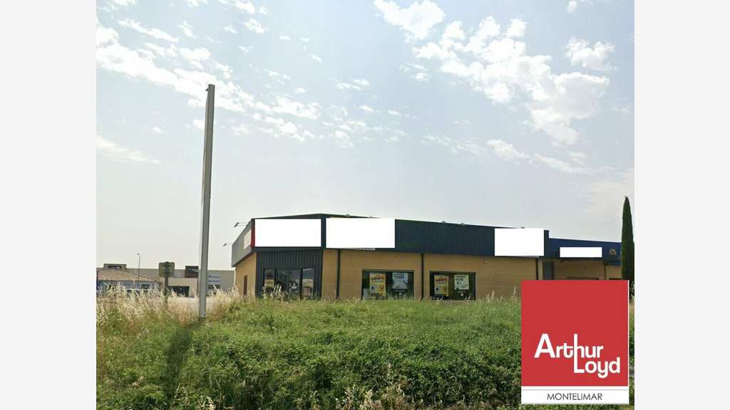 Local commercial 410m² à louer à Montélimar 