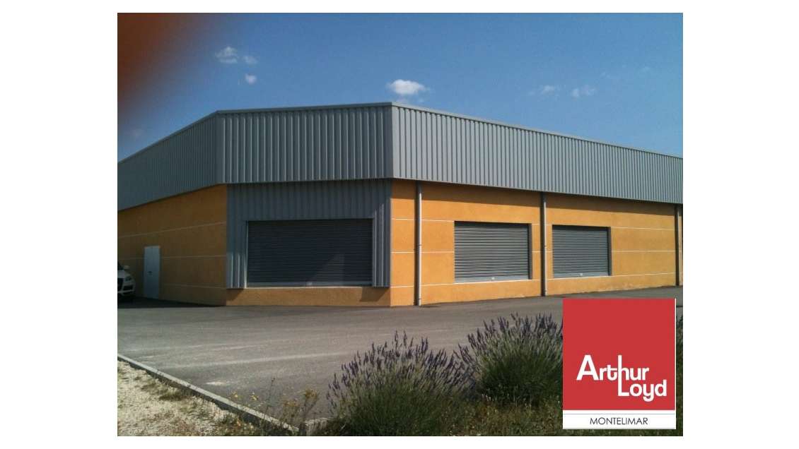 MONTELIMAR - LOCAL COMMERCIAL à louer