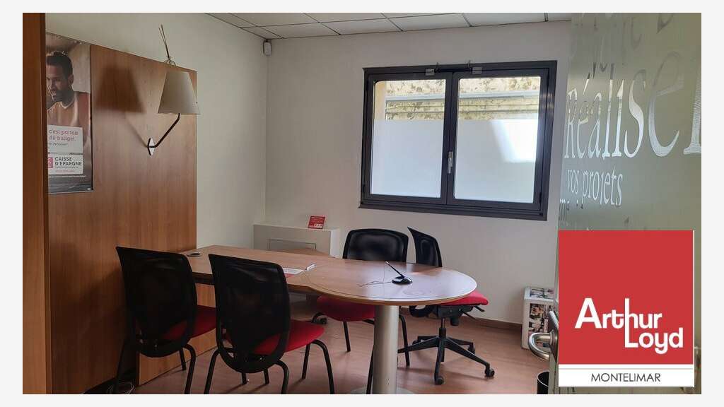 Local commercial 135m² à louer à Montélimar 