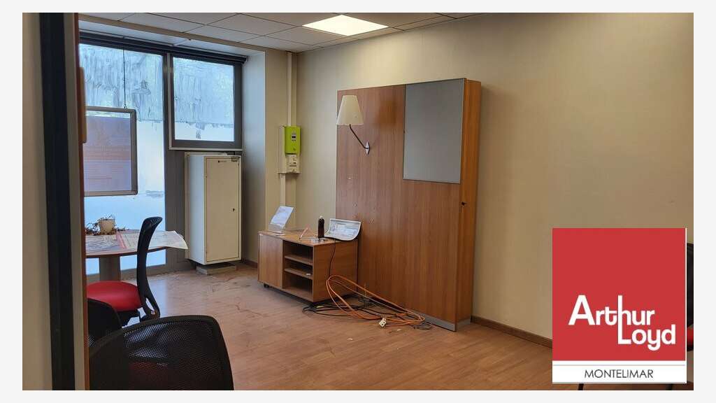 Local commercial 135m² à louer à Montélimar 