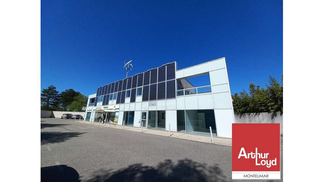 MONTELIMAR - LOCAL COMMERCIAL à louer