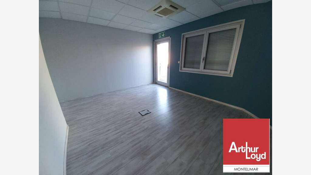 Local commercial bureaux 127m² à louer Montélimar