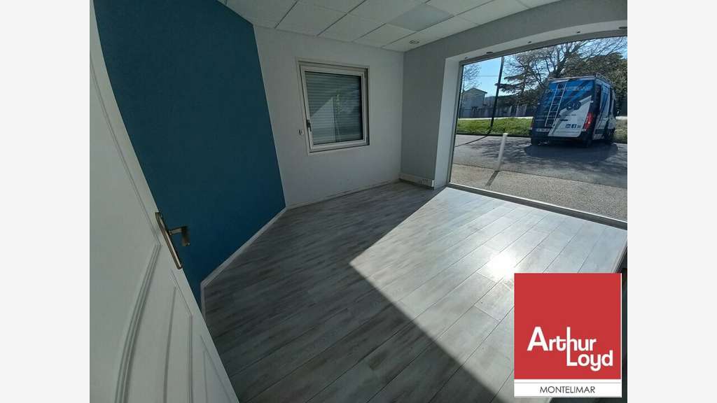 Local commercial bureaux 127m² à louer Montélimar
