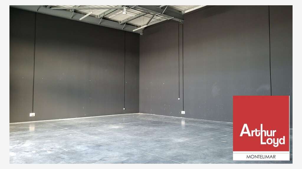 Local commercial 175m² à louer à Montélimar Nord