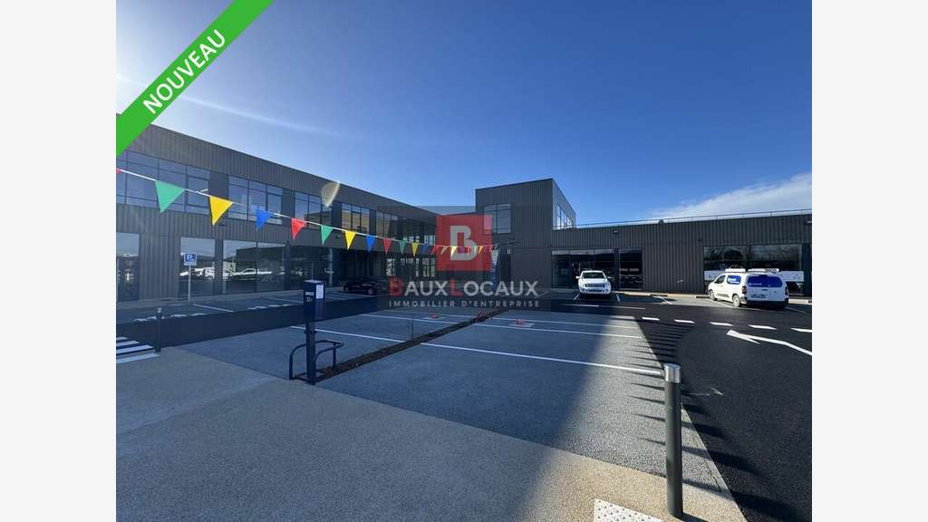 Local commercial 153m² à louer à Monteux