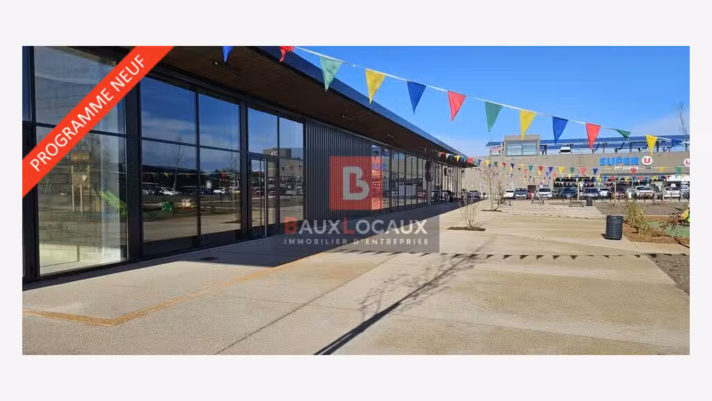Local commercial neuf 305m² à louer à Monteux 