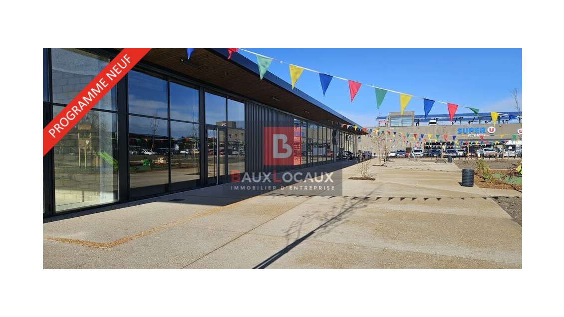 Local commercial neuf 305m² à louer à Monteux