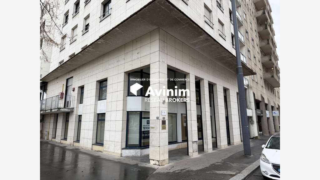 Local commercial 220m² à Montigny centre
