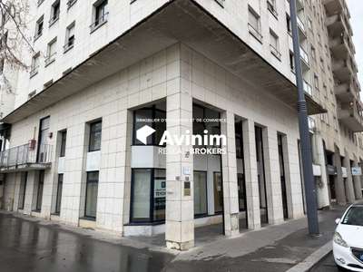 Location Locaux commerciaux - Boutiques à Montigny-le-Bretonneux