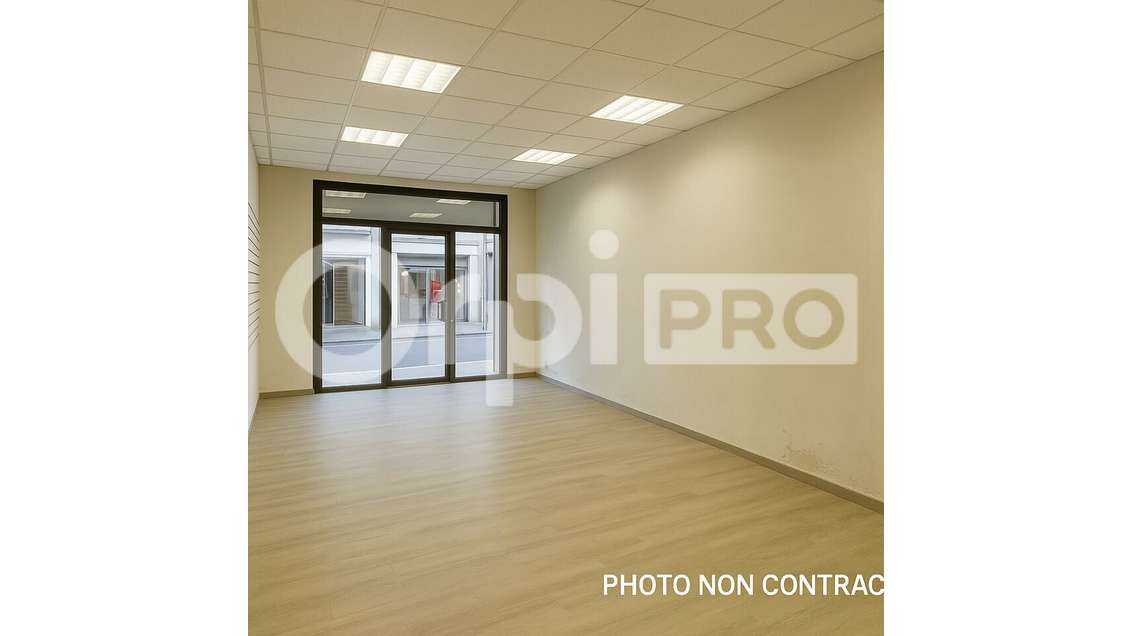 A louer local magasin 75m² au centre de Montluçon