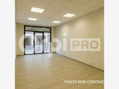 A louer local magasin 75m² au centre de Montluçon