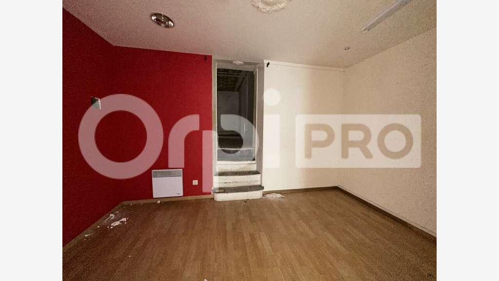 Local 50m² à louer excellente visibilité Montluçon