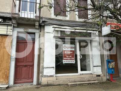 Local 50m² à louer excellente visibilité Montluçon