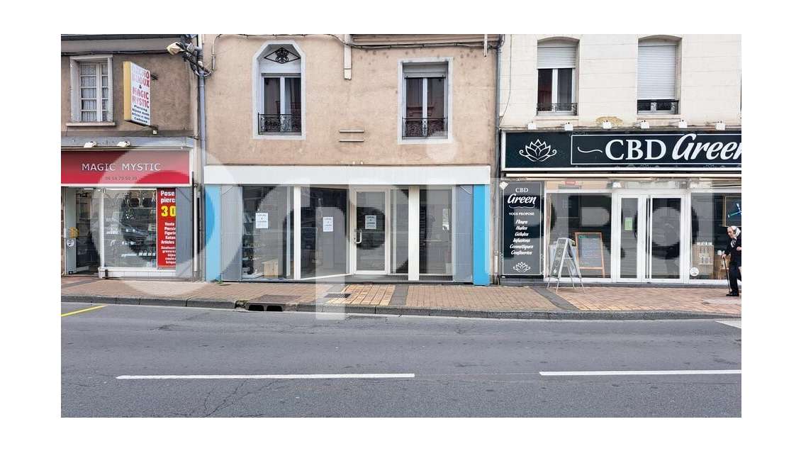 Local commercial 75m² à louer à Montluçon centre