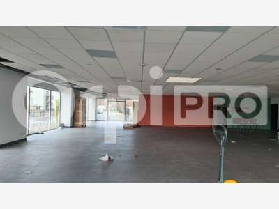 Local 835m² à louer zone St Jacques à Montluçon
