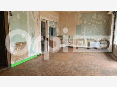 Local commercial 60m² + appart à louer à Montluçon