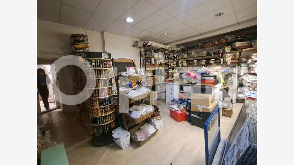 Loue local cial 90m² idéalement situé à Montluçon