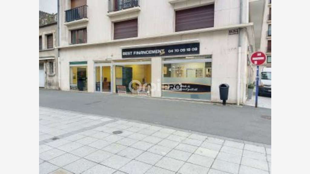 Local commercial 100m² à louer à Montluçon centre