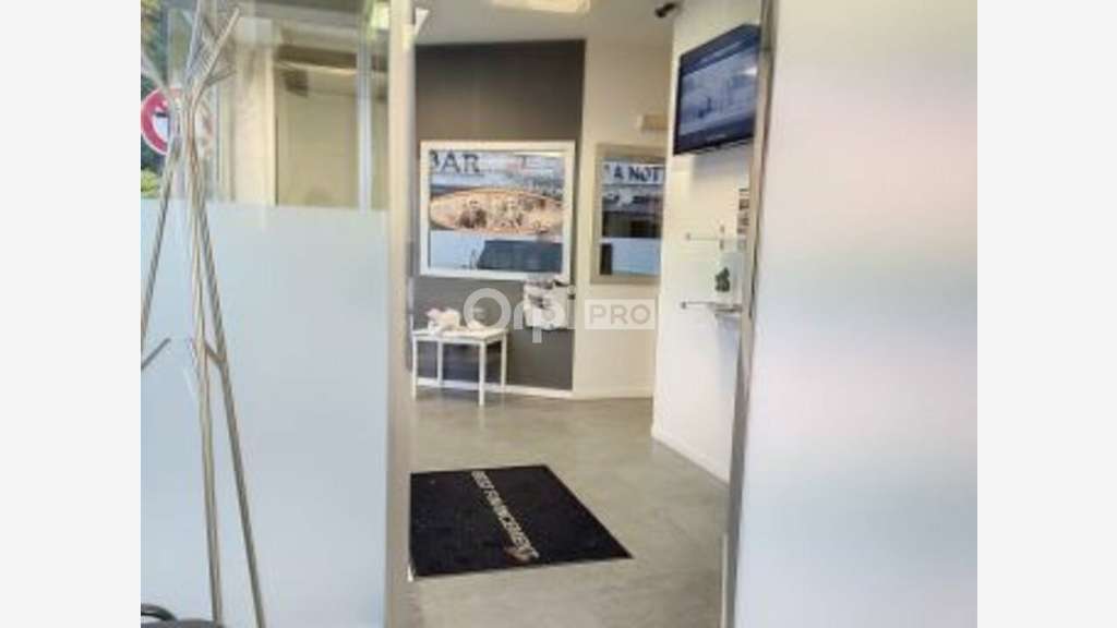 Local commercial 100m² à louer à Montluçon centre