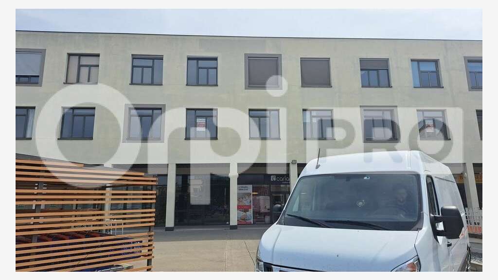 A louer boutique de 40m² centre cial à Montluçon