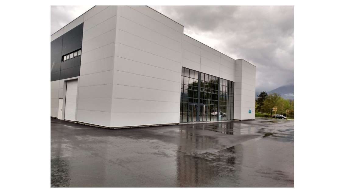 Local commercial 576m² à louer proche Montmelian