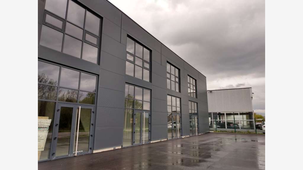 Local commercial 576m² à louer proche Montmelian