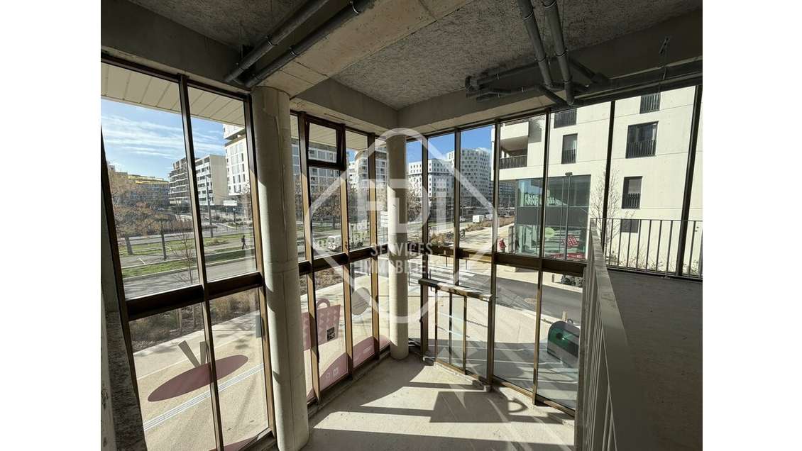 Local commercial de 131m² à louer à Montpellier