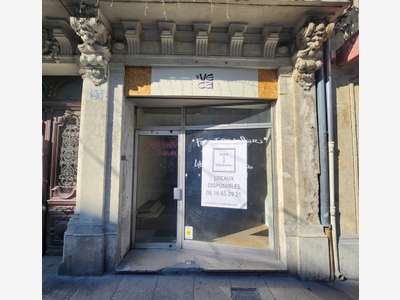A louer local 134m² Écusson Boulevard Jeu de Paume