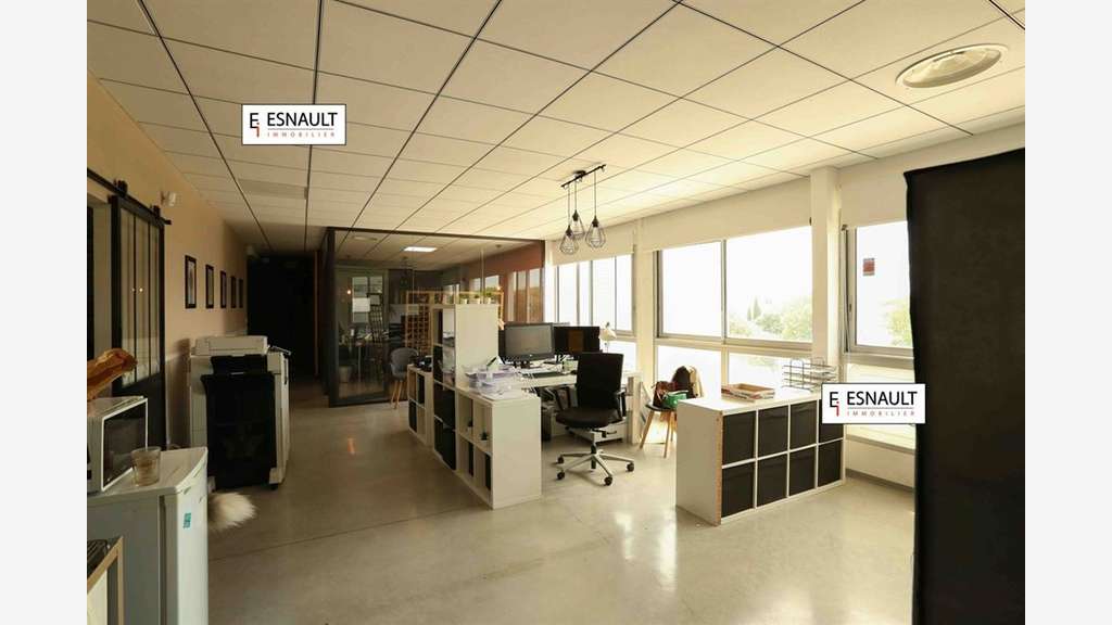 Bureaux climatisés 141m² à louer à Montpellier Sud