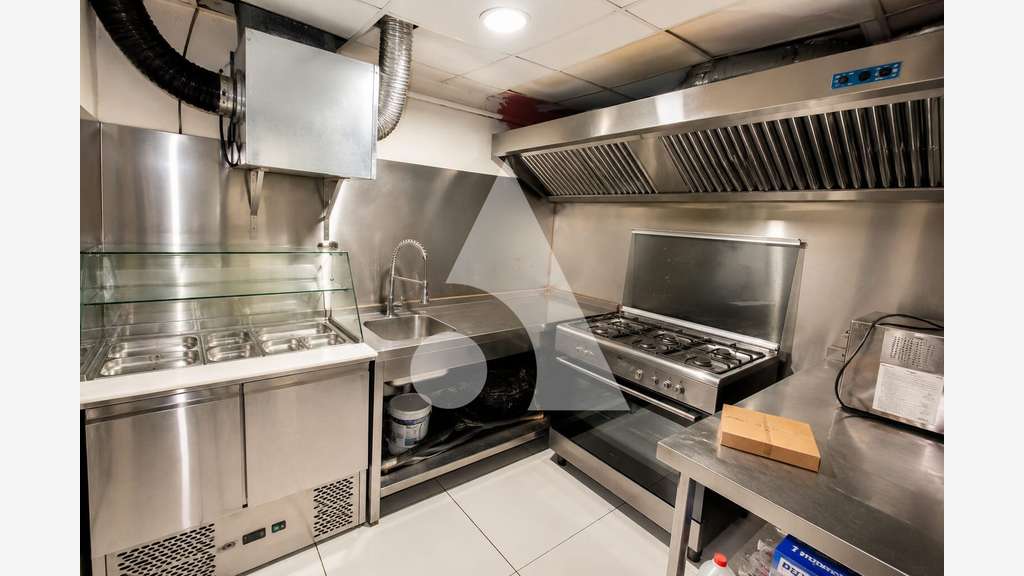 LOCAL COMMERCIAL À MONTPELLIER OVALIE ? 73 m² ? P