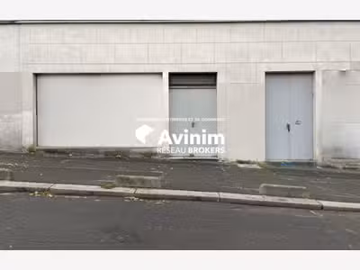 A LOUER - LOCAL COMMERCIAL 170M2 à MONTREUIL