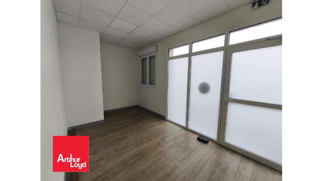 A louer local 100m² à Morancez agglo Chartres 