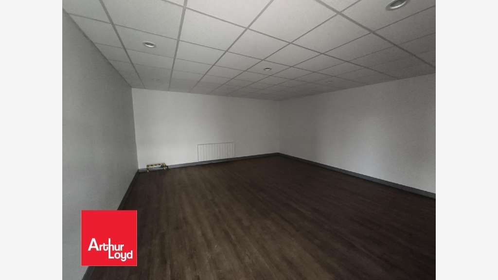 A louer local 100m² à Morancez agglo Chartres 