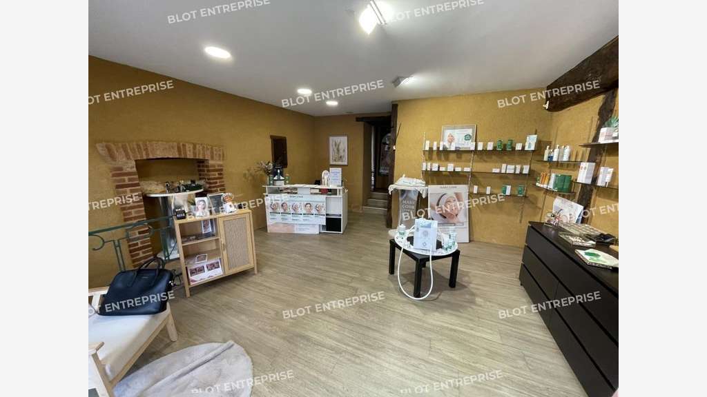 Mordelles centre, local commercial de 47 m² à l