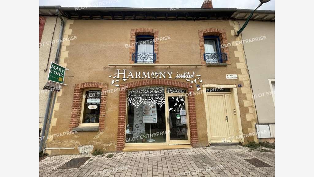 Mordelles centre, local commercial de 47 m² à l