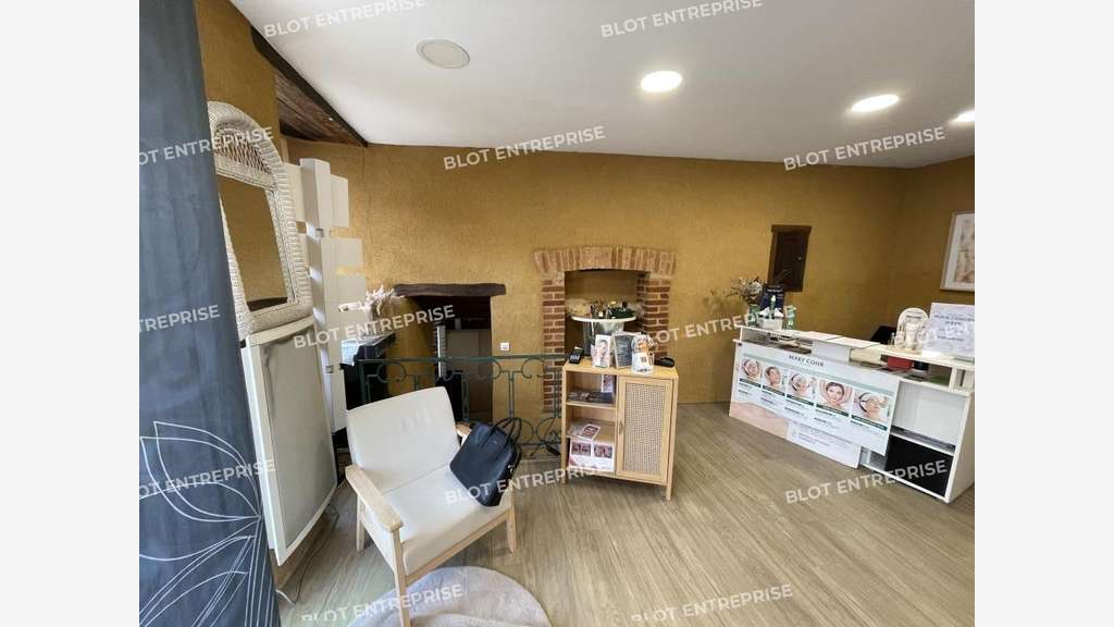 Mordelles centre, local commercial de 47 m² à l